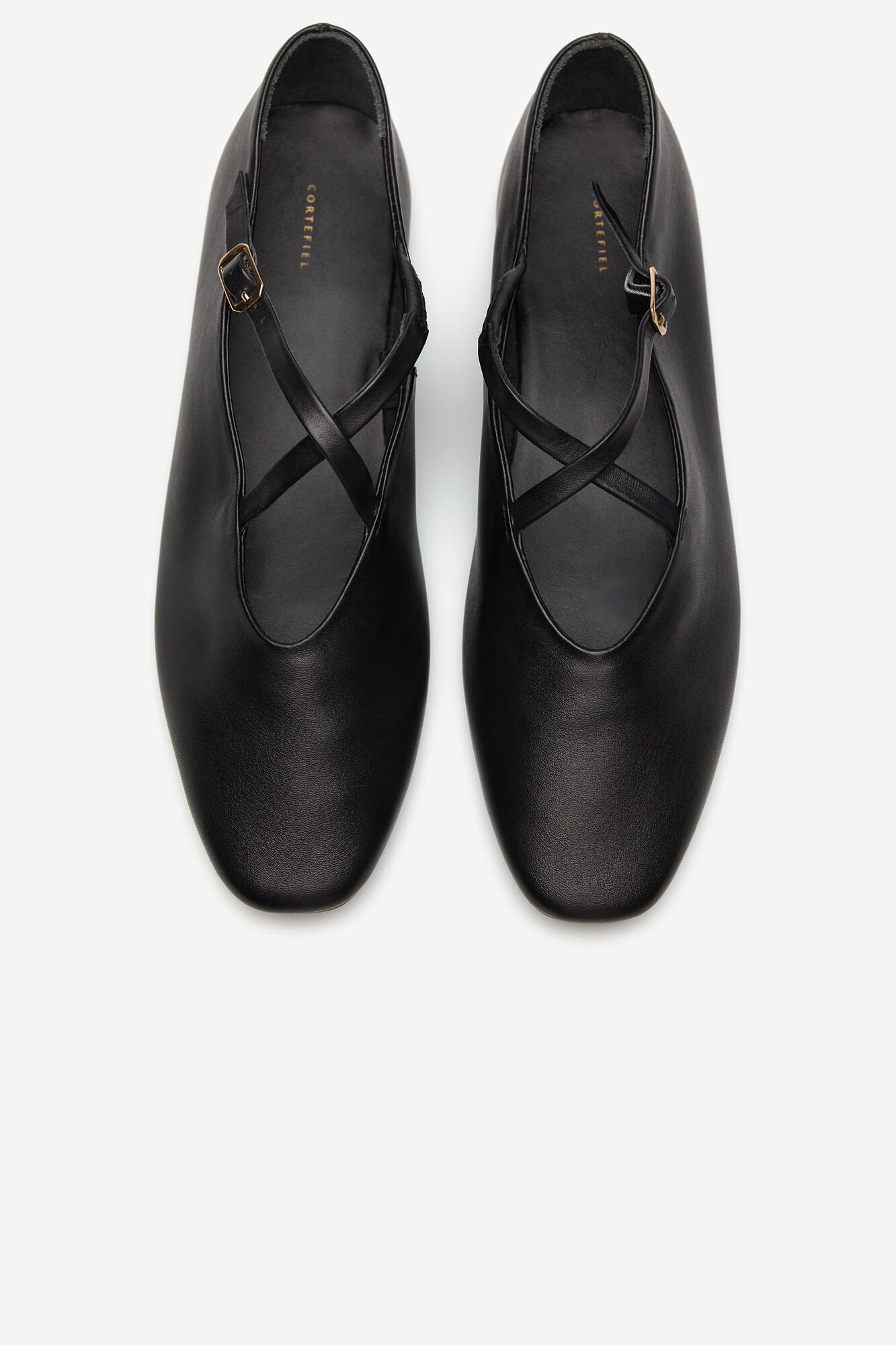 Cortefiel Crossed leather ballerina