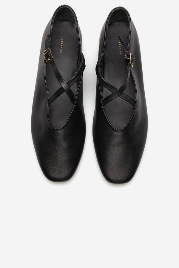 Cortefiel Crossed leather ballerina Black