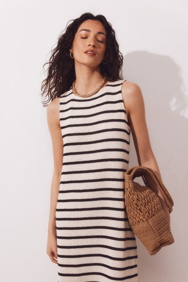 Cortefiel Vestido aspecto r&uacute;stico tirantes Negro