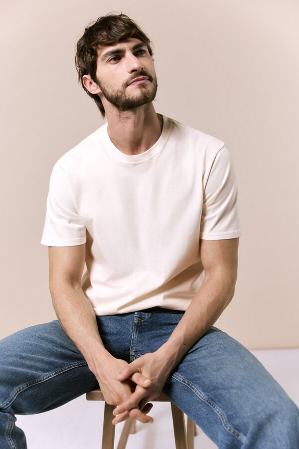 OOTO T-shirt b&aacute;sica lavada Tostado