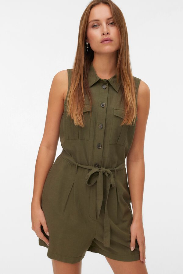 Vero Moda Macac&atilde;o curto camiseiro Verde