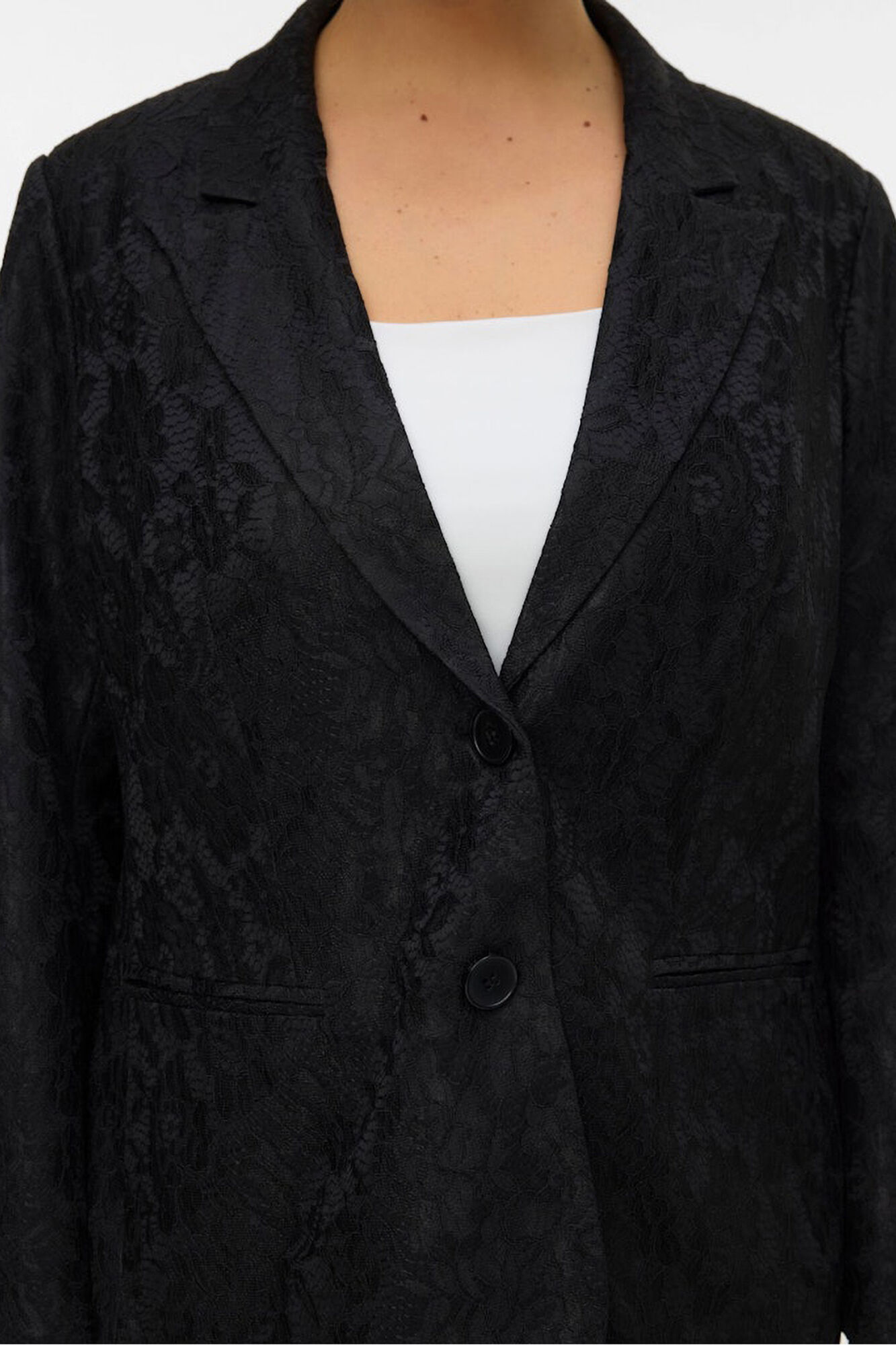 Vero Moda Curve Blazer de renda plus size