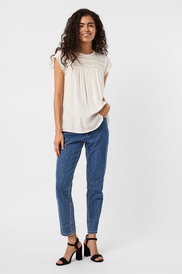 Vero Moda Top manga curta com detalhes de renda Branco