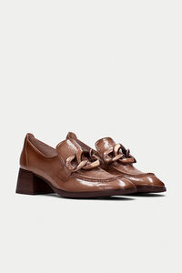 Cortefiel Patent loafer with heel Brown