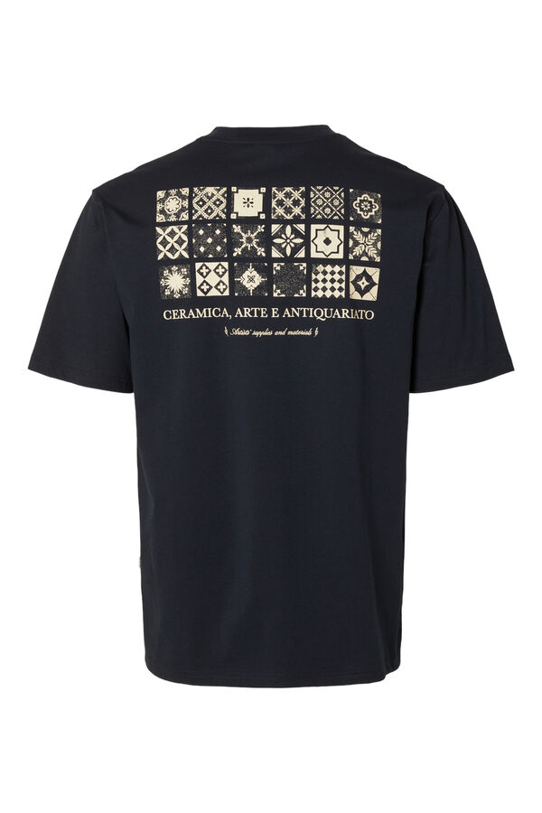 Cortefiel Short sleeve T-shirt in 100% organic cotton with an illustration on the back.  Navy