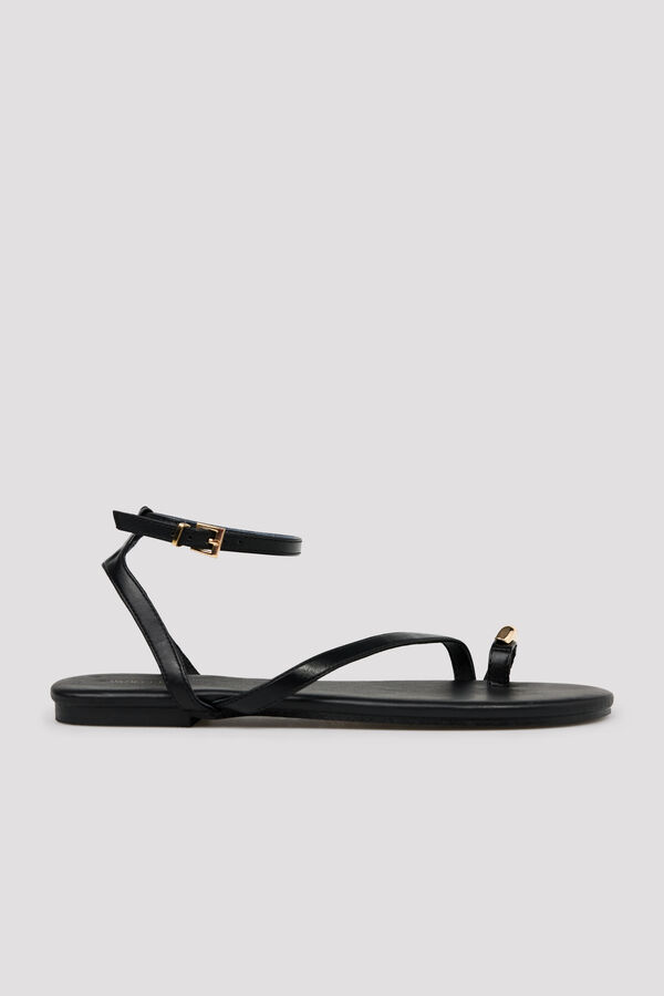 Cortefiel Flat strappy sandal Black