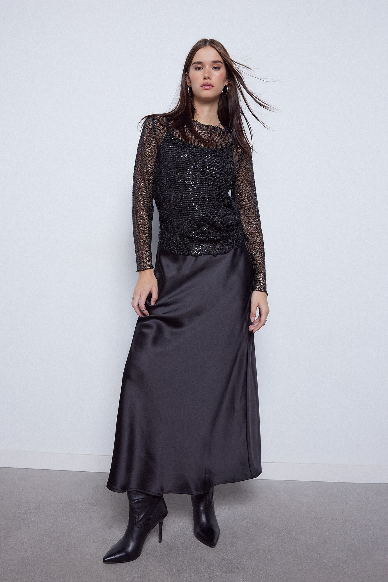 Black satin shop finish skirt