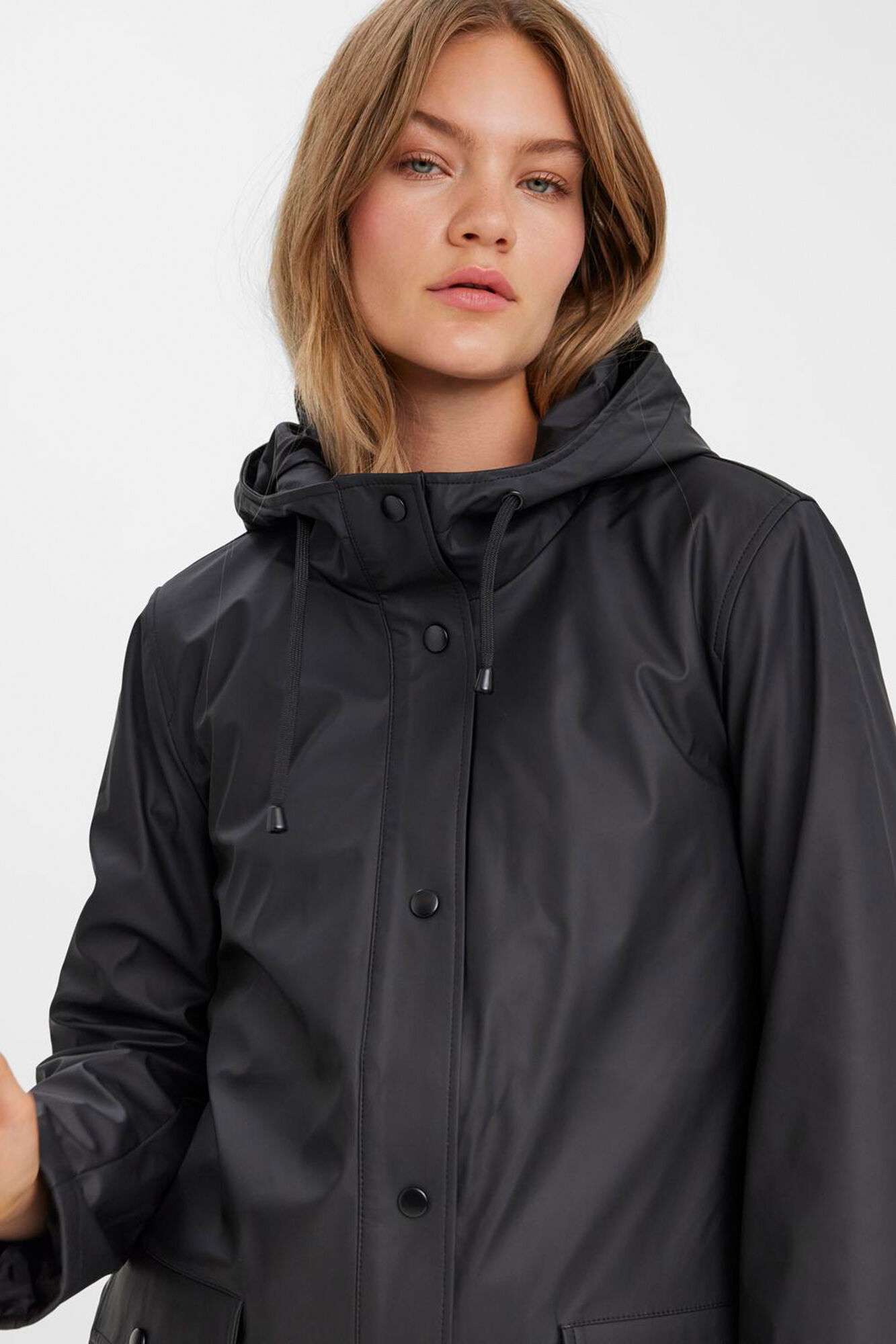 Vero Moda Imperme&aacute;vel de mulher de manga comprida com capuz