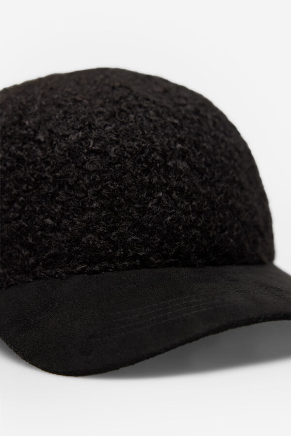 Cortefiel Faux shearling cap Black