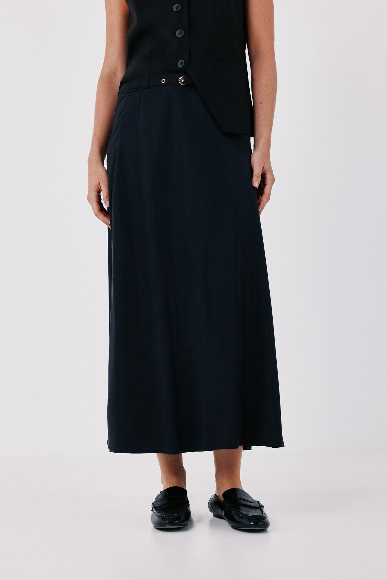 Cortefiel Midi skirt with belt