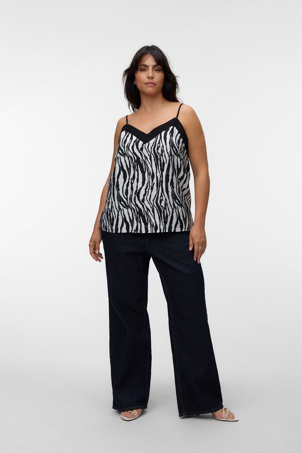 Vero Moda Curve Plus size vest top Black