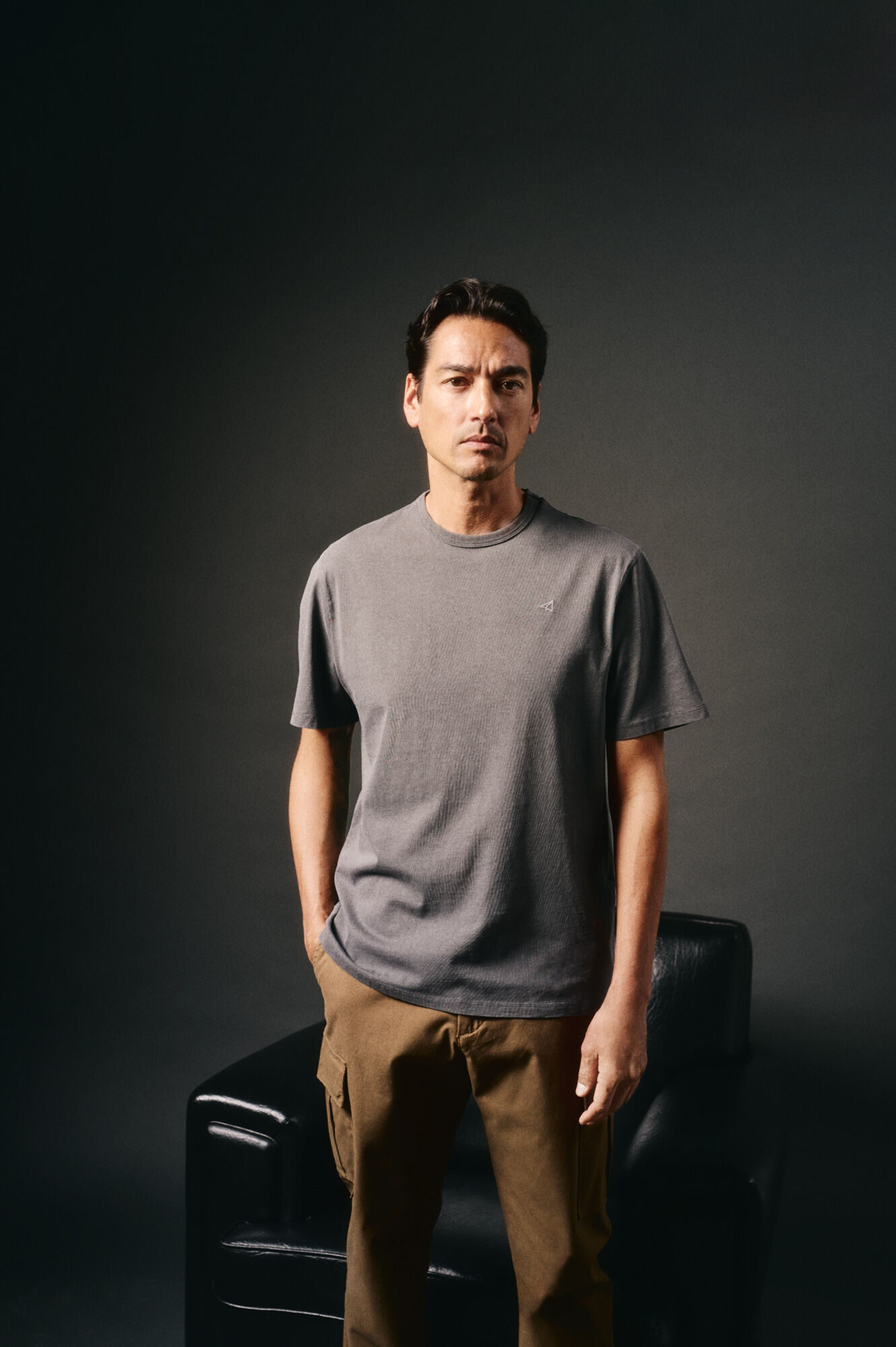 OOTO Camiseta b&aacute;sica com bordado de avi&atilde;o