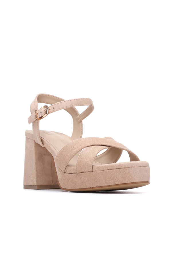 XTI Sand&aacute;lia salto grosso e plataforma Tostado