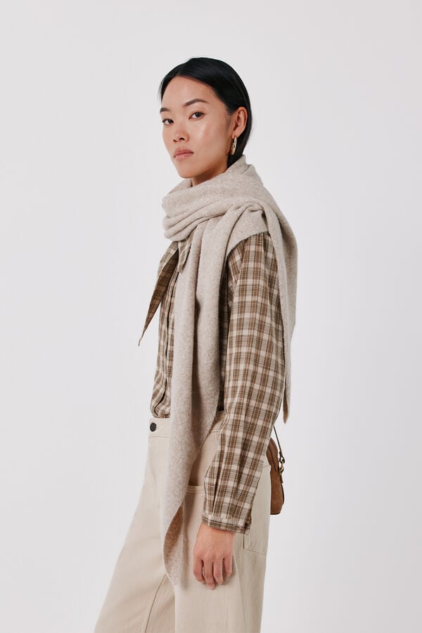 Cortefiel Shimmer knit shawl Beige