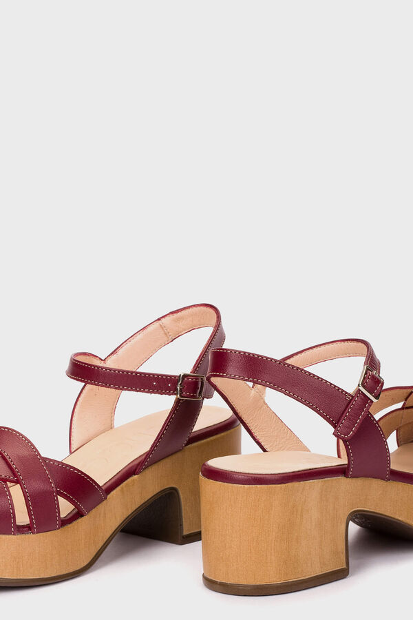 Wonders Sand&aacute;lias Mi&eacute;rcoles 60 Granada