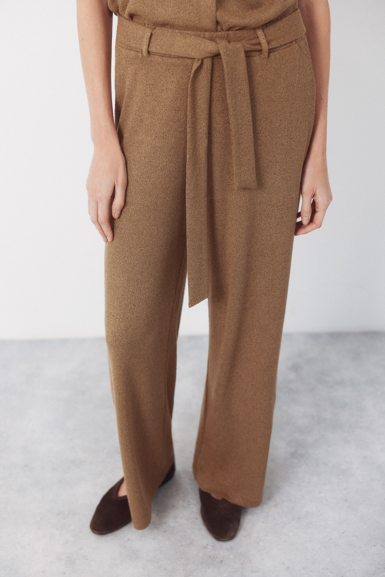 Cortefiel Rustic jersey-knit trousers