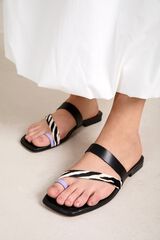 Bryan Stepwise Sand&aacute;lia rasa em pele Preto