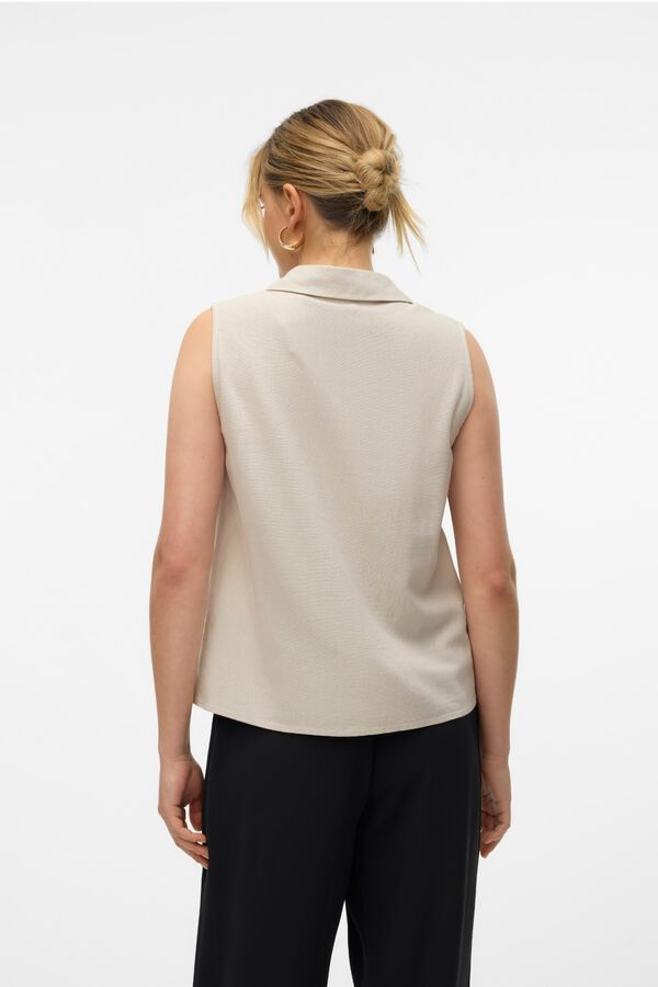 Vero Moda Top fluido gola em bico Tostado