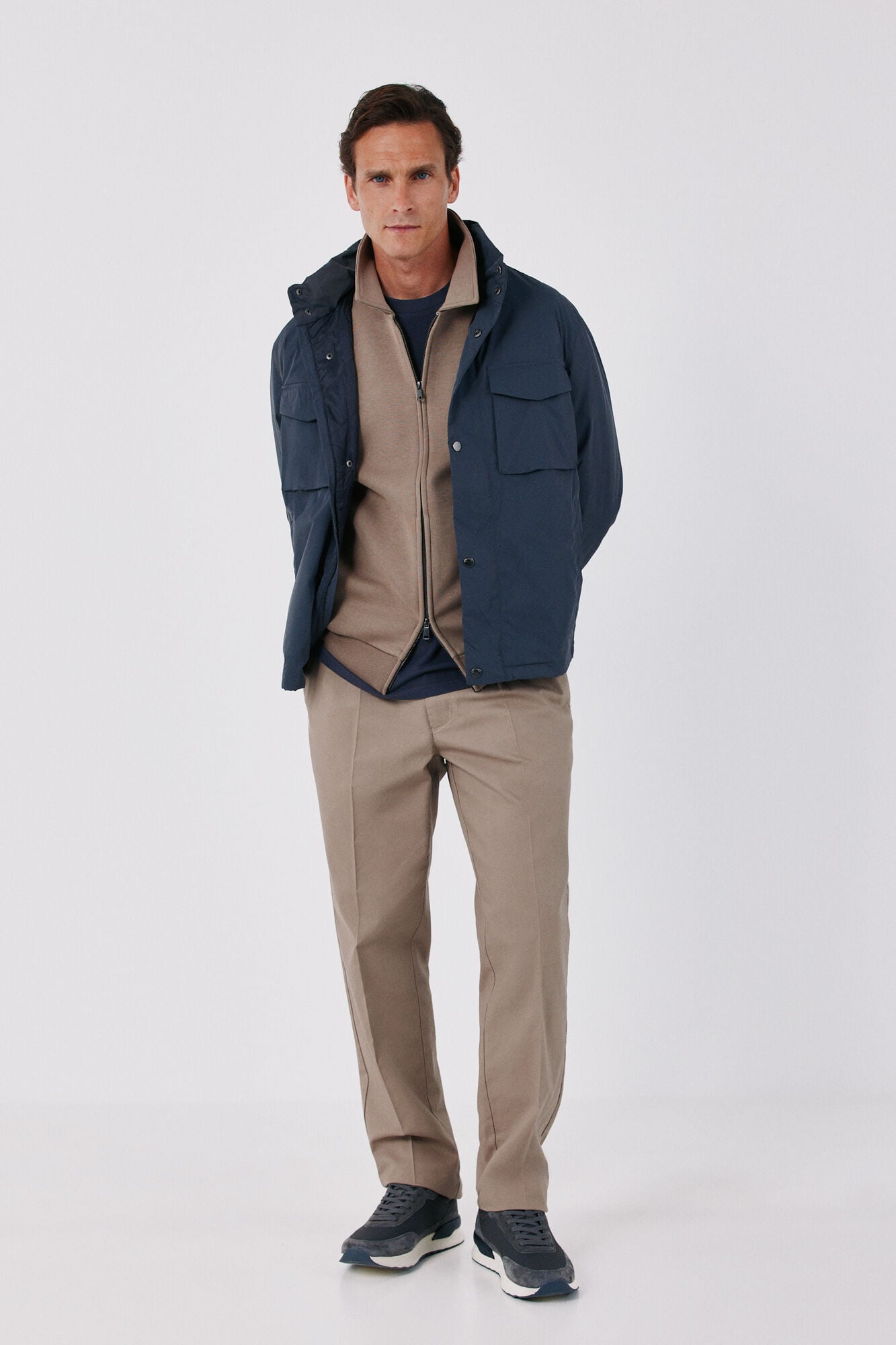 Cortefiel 4-pocket technical jacket