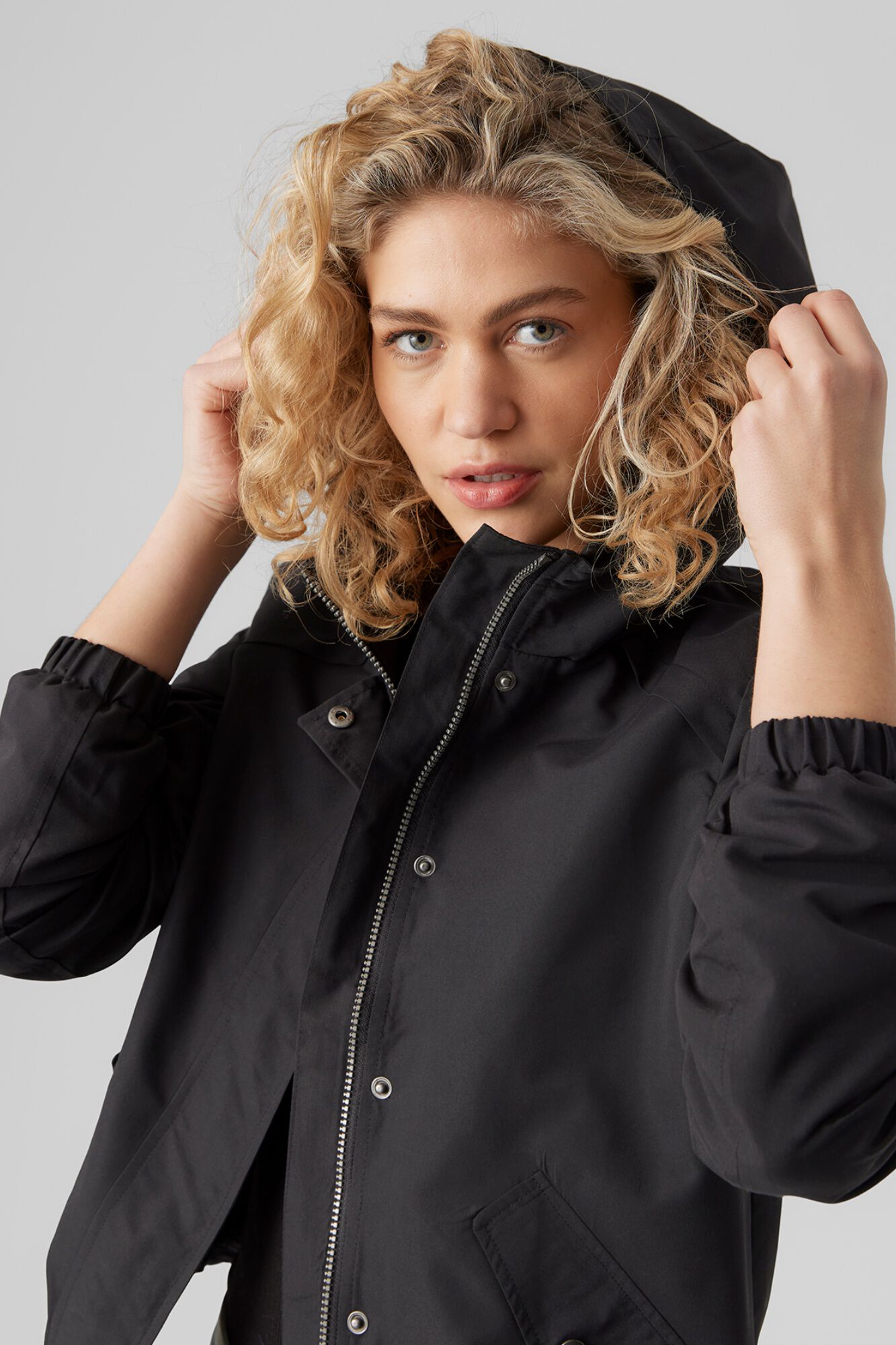 Vero Moda Parka curta com fecho-&eacute;clair oculto