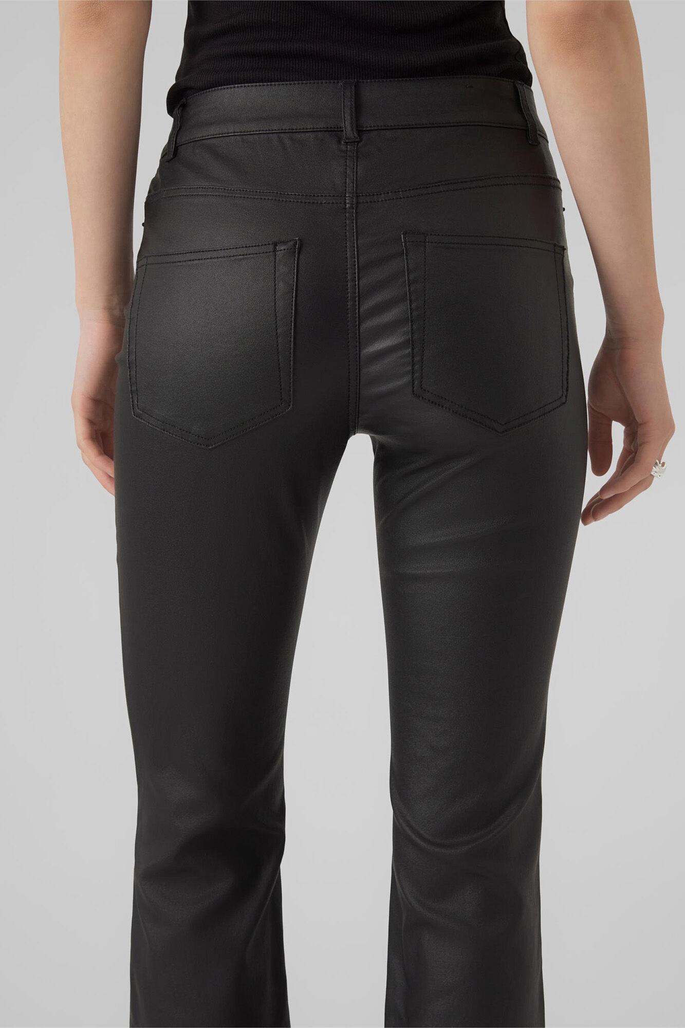 Pantalón top encerado cortefiel