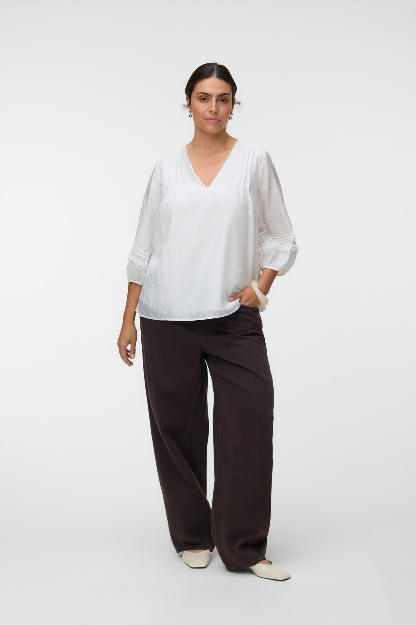 Vero Moda Curve Blusa fluida com manga a tr&ecirc;s quartos