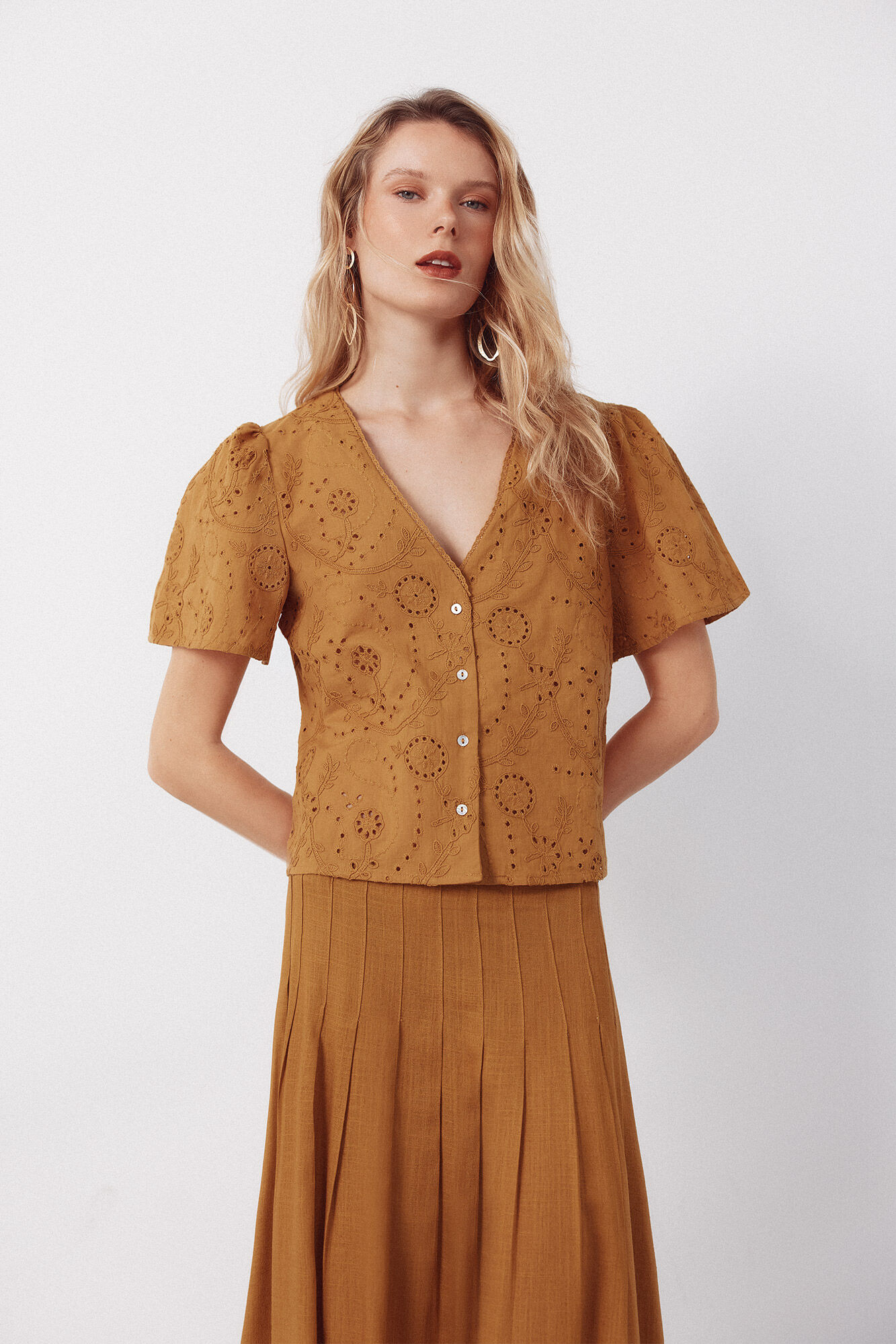 Cortefiel Blusa bordada