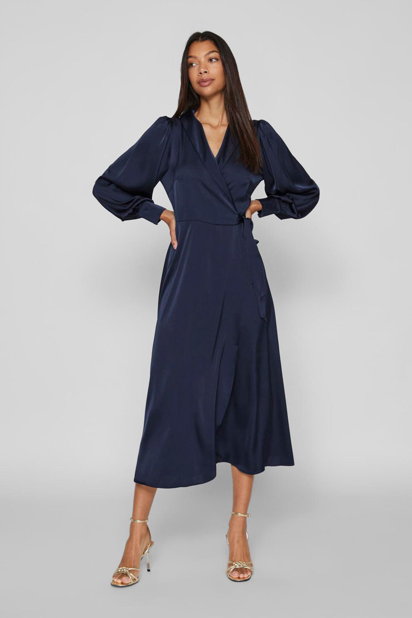 Vestido satinado manga sale larga