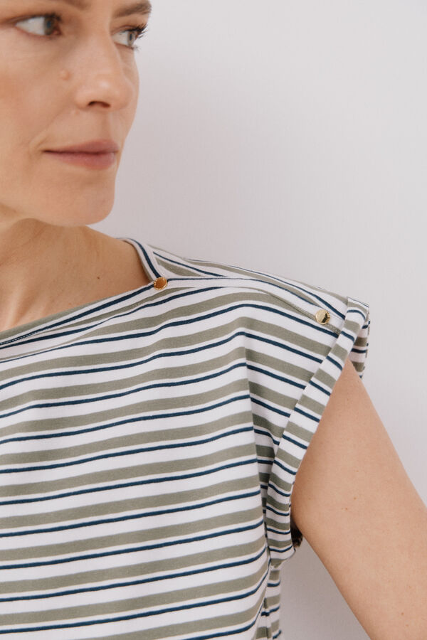 Cortefiel Basic sleeves t-shirt Printed green