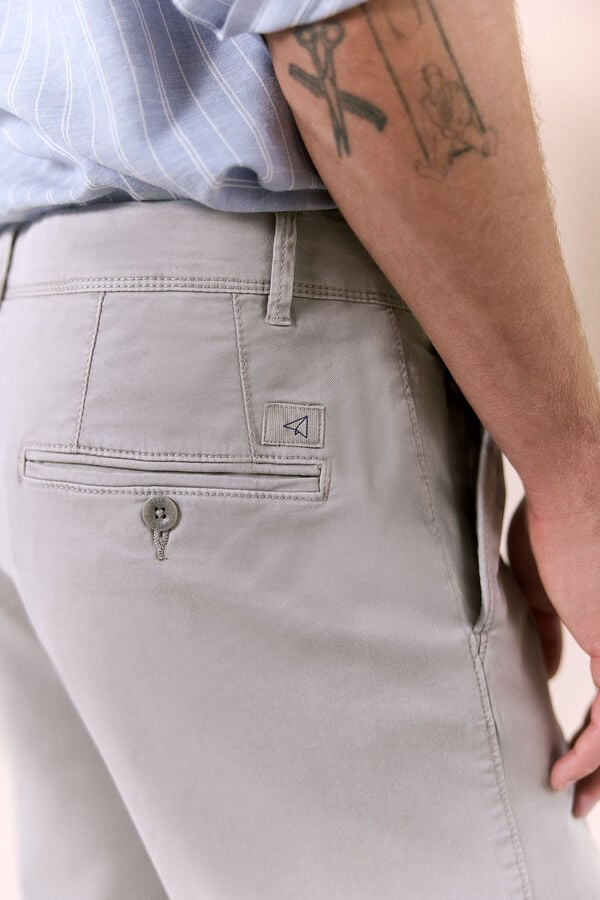 OOTO Chino casual slim Gris