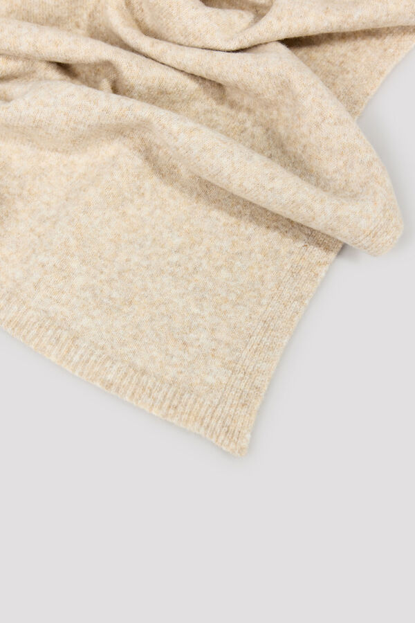 Cortefiel Plain knit scarf Beige