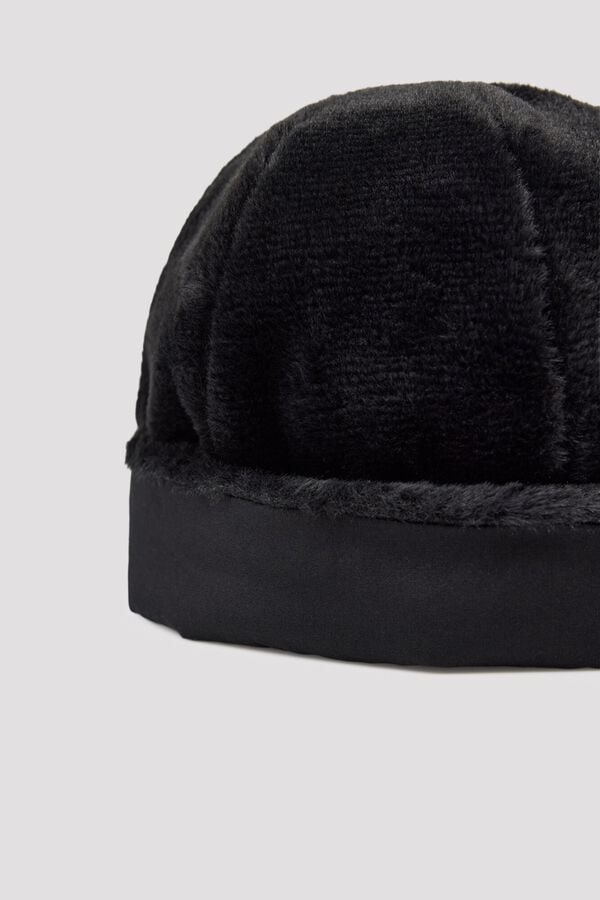 Cortefiel Nylon faux fur beanie Black
