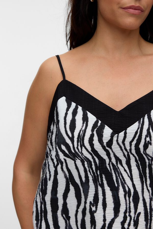 Vero Moda Curve Plus size vest top Black