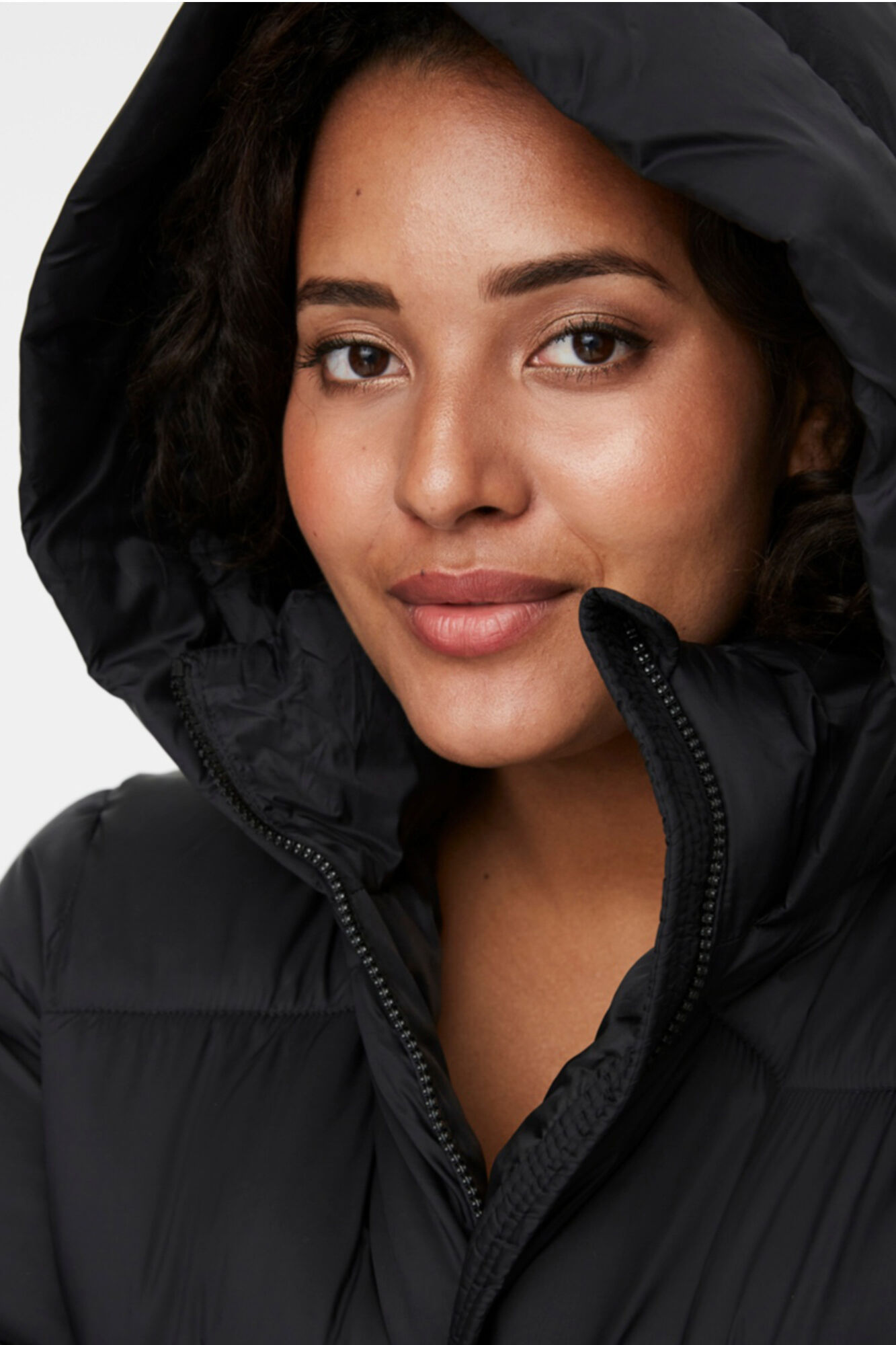 Curve short quilted jacket | Women's jackets | Cortefiel