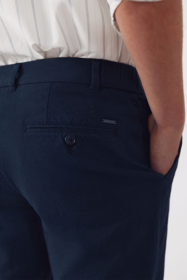 Cortefiel Regular cotton- linen chinos trousers Blue