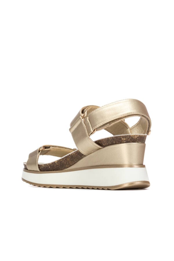 XTI Sand&aacute;lia cunha metalizada pala dupla Dourado