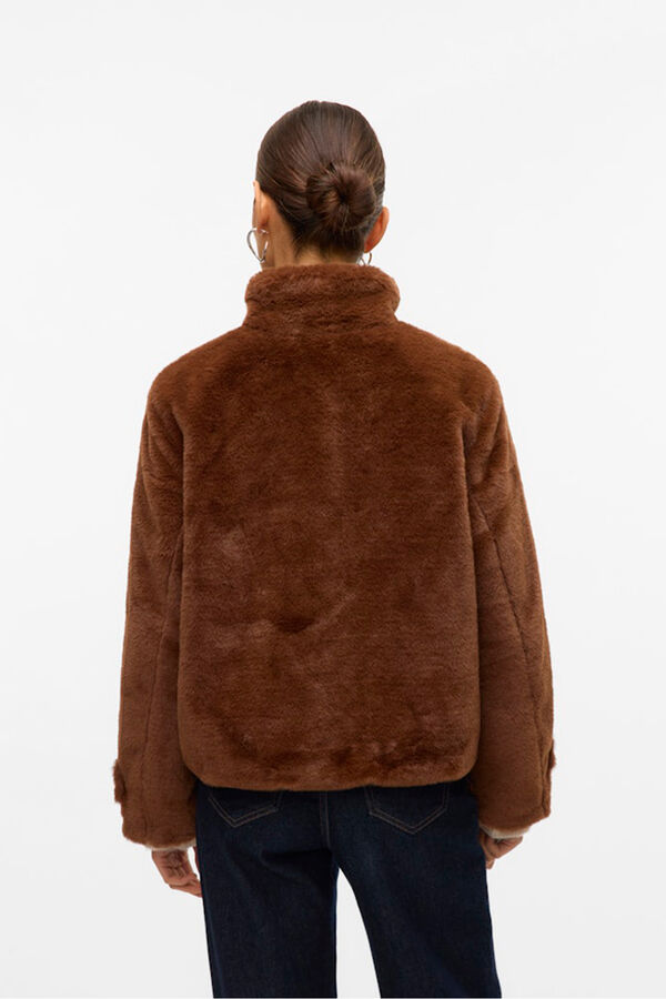 Vero Moda Sobretudo curto com efeito de pelo Castanho