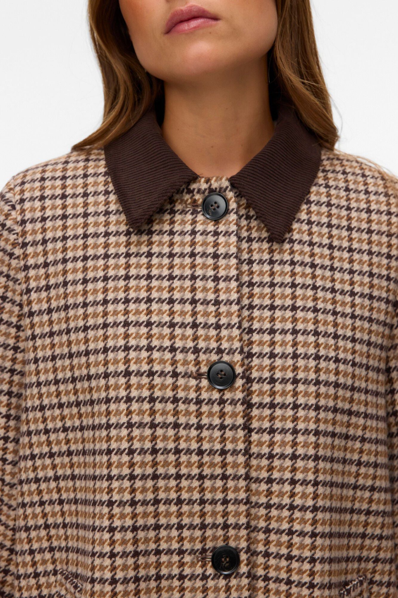 Vero Moda Sobretudo xadrez com gola em contraste