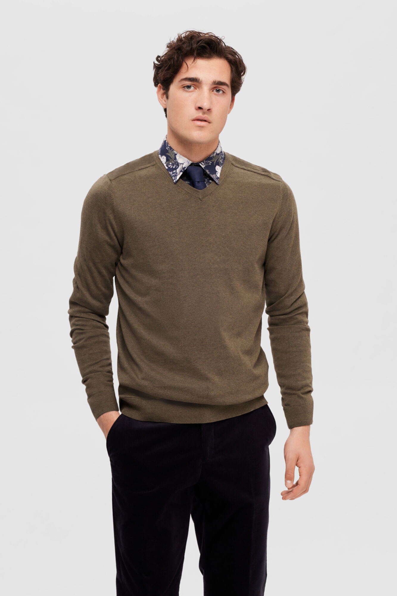 Selected Camisola com gola em bico 100% algod&atilde;o