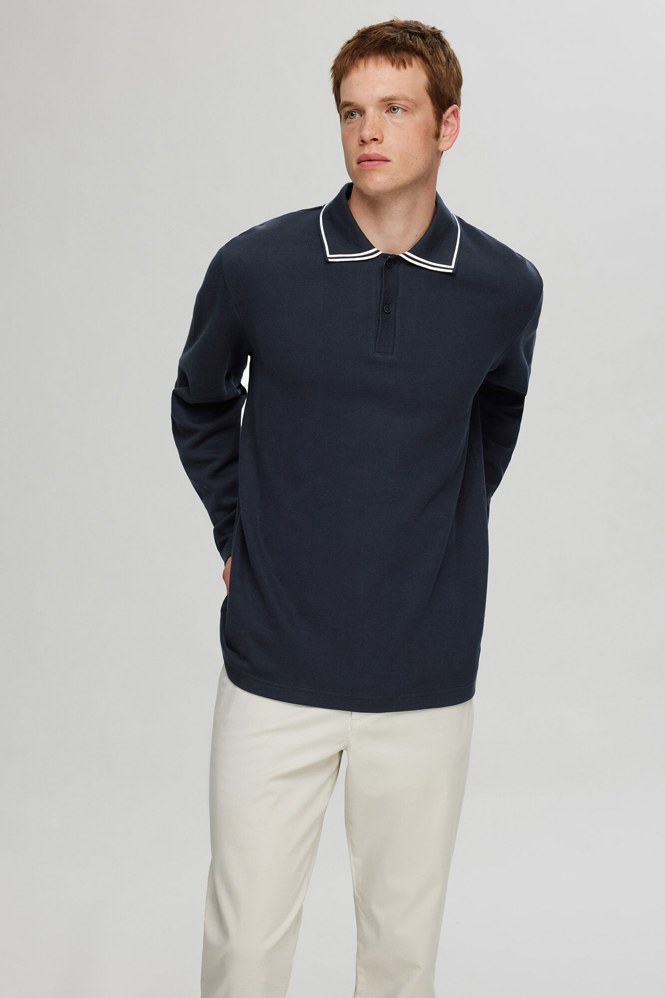 Polo de manga larga confeccionado 100 con algodon organico. Polos de hombre Cortefiel