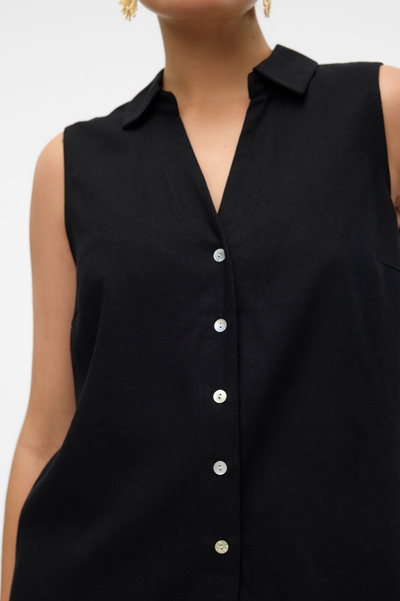 Vero Moda Top fluido de cuello pico
