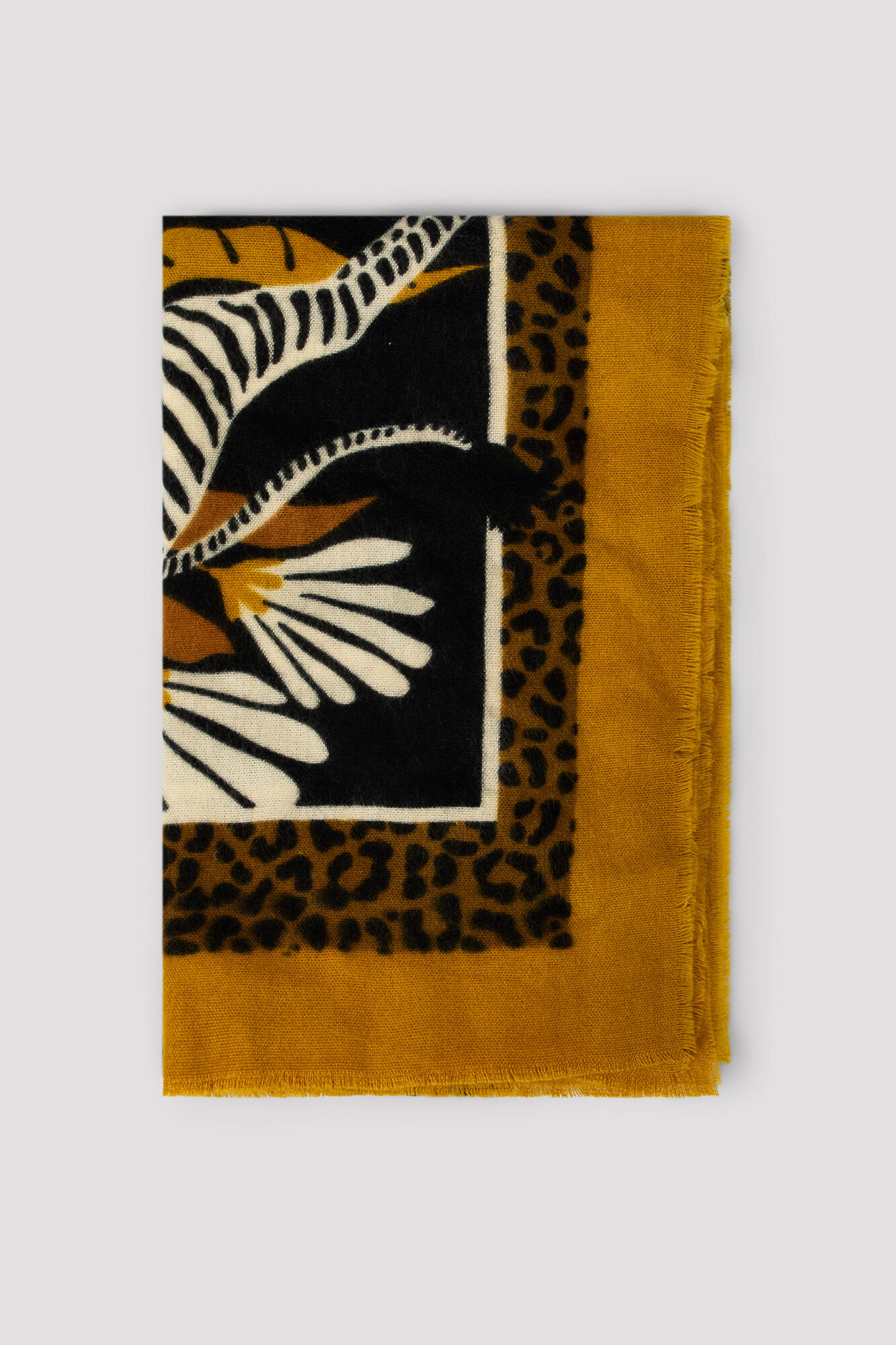 Cortefiel Safari scarf