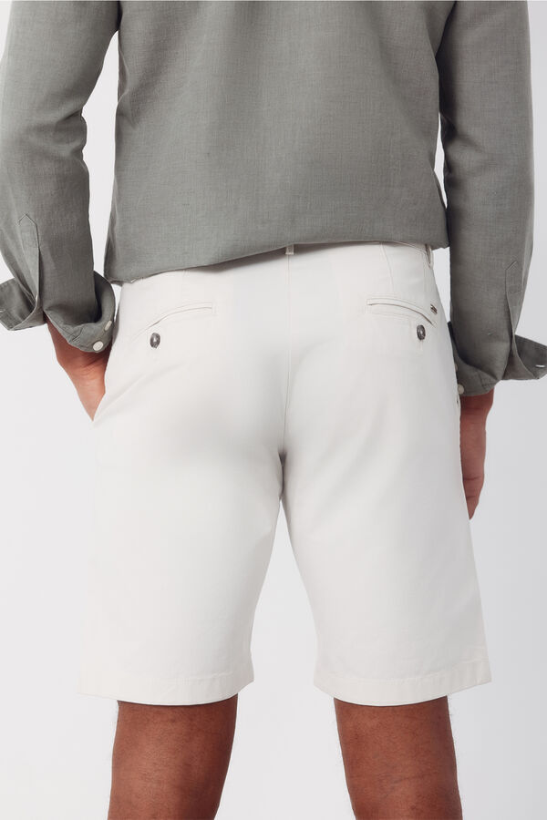 Cortefiel Chino Bermuda shorts Ivory