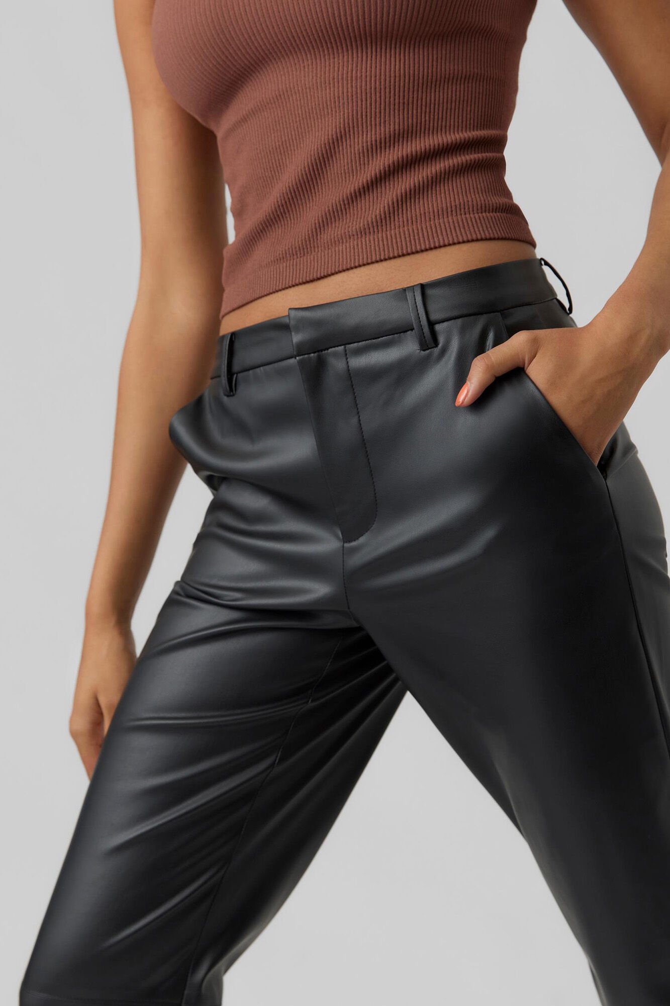 Straight faux leather trousers Women s trousers Cortefiel