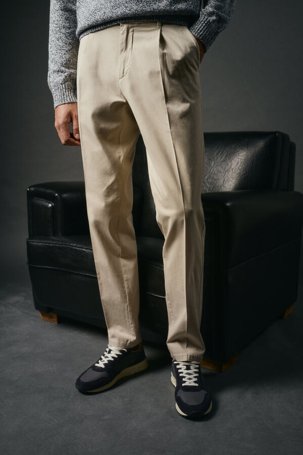 OOTO Pantalón chino pinzas Beige