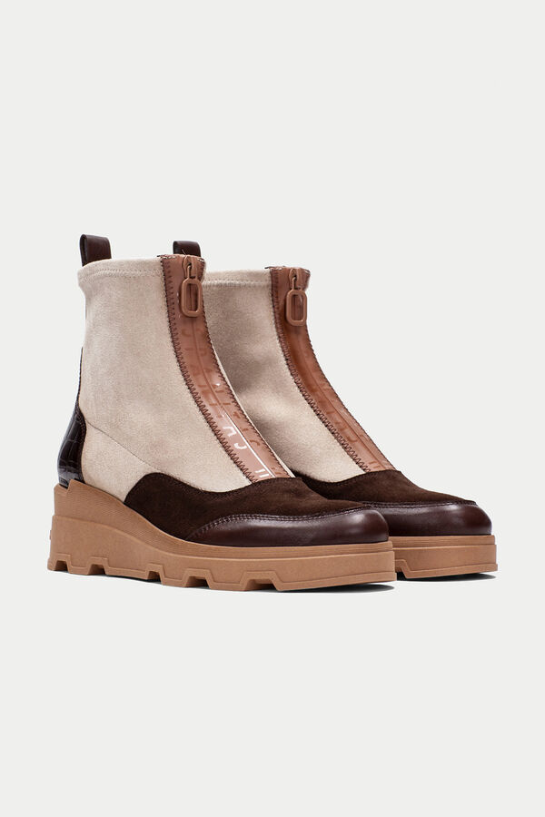 Hispanitas Florencia Botins com fecho-éclair e cunha Castanho