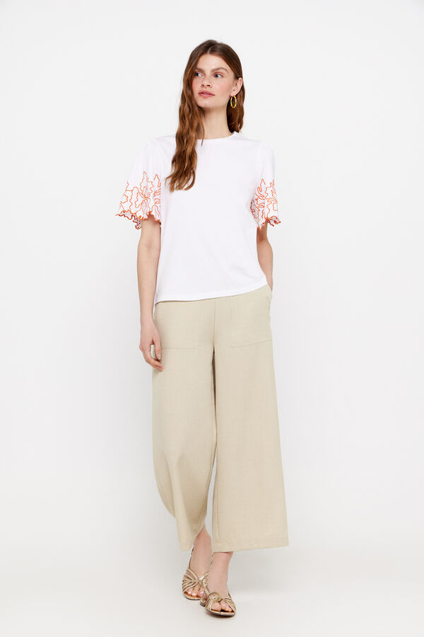 Cortefiel T-shirt with embroidered sleeves White