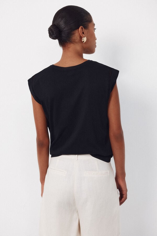 Cortefiel T-shirt with lace trim at the armhole Black