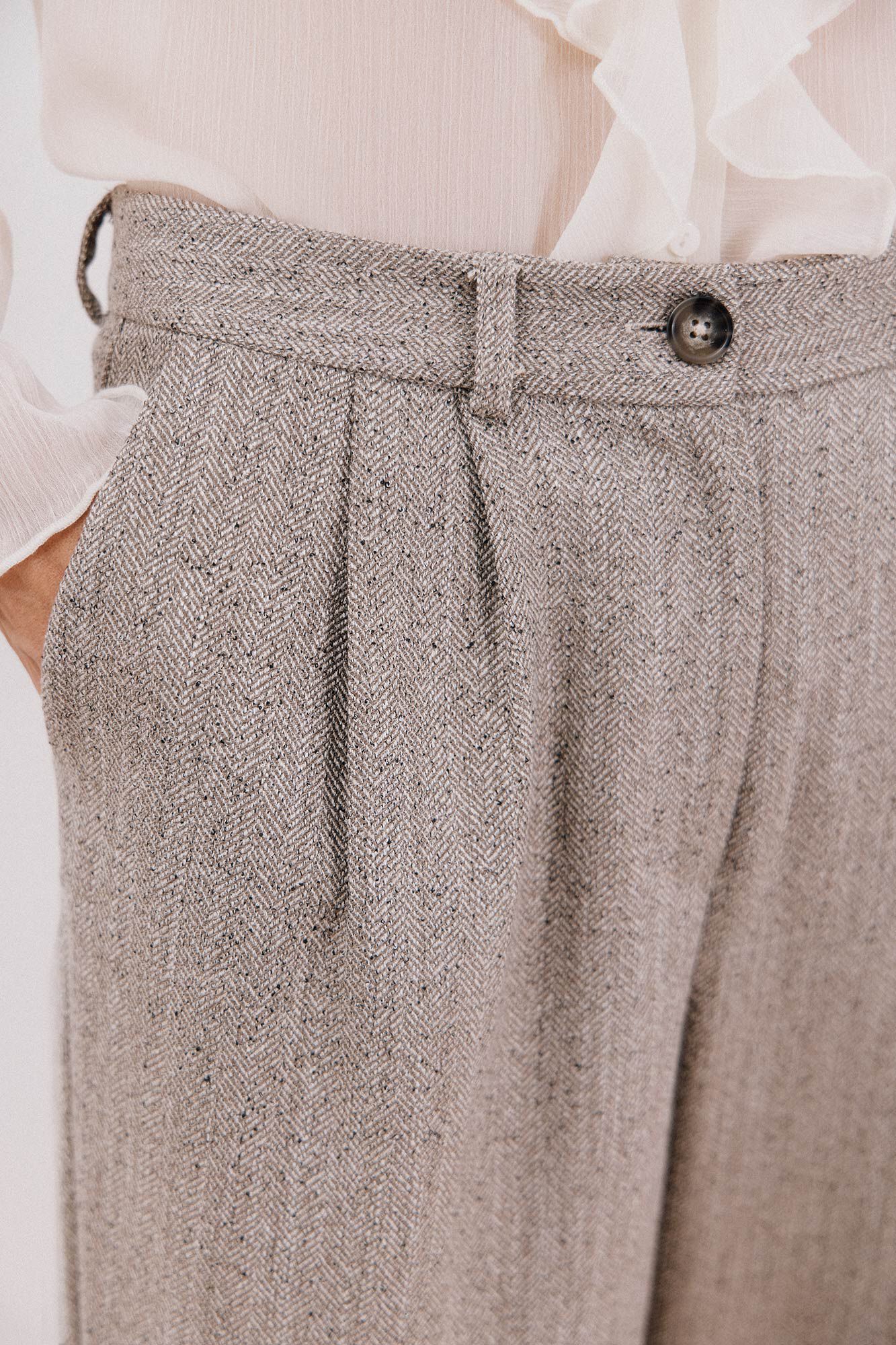 Cortefiel Long, wide-legged trousers with double pleats