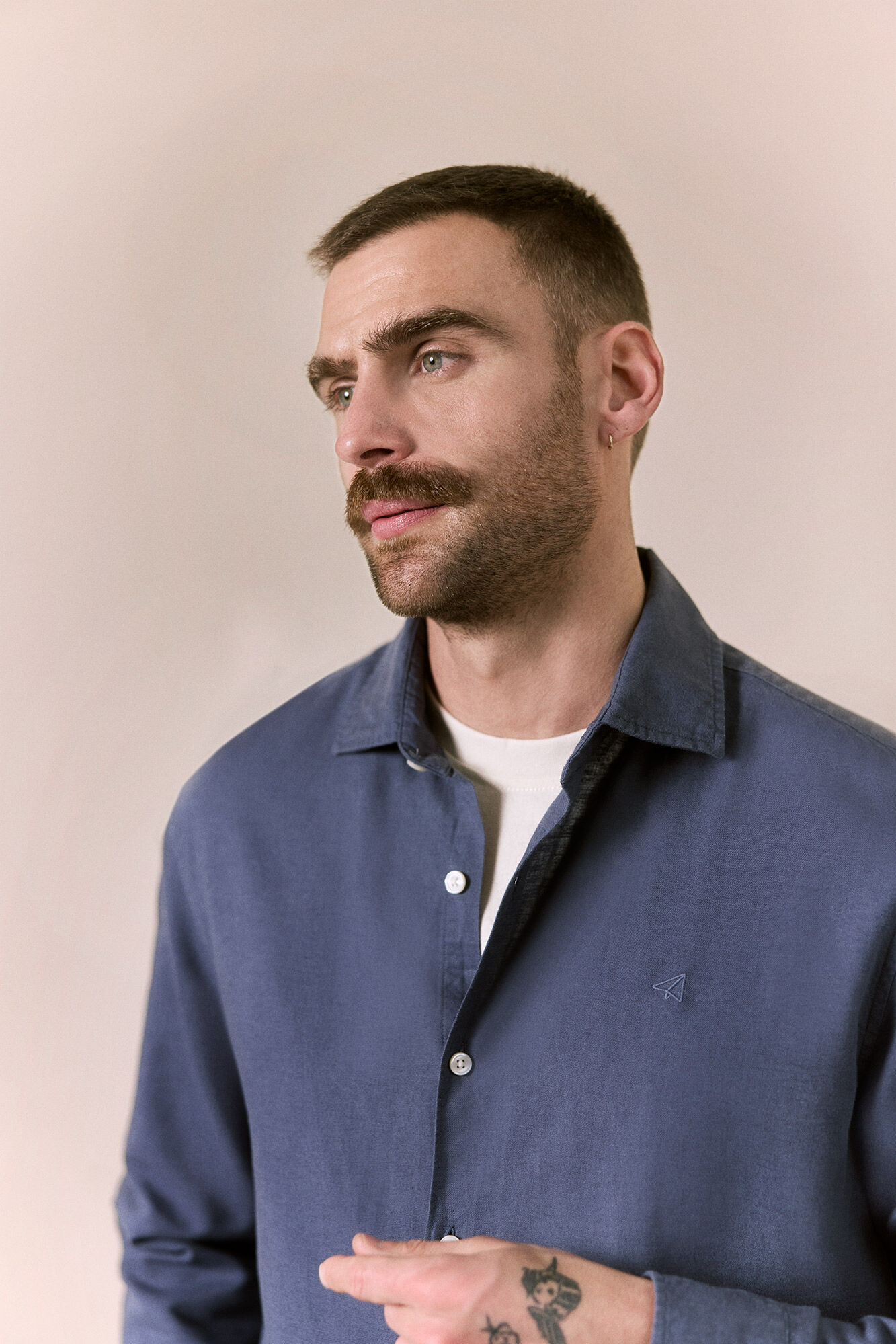 OOTO Camisa manga comprida em algod&atilde;o e linho